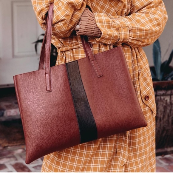 Vince Camuto Handbags - Vince Camuto Vegan Leather Tote